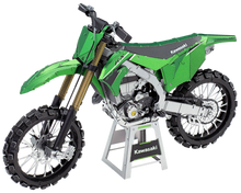 Load image into Gallery viewer, Metal Earth Models (Color)