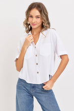 Load image into Gallery viewer, Linen Blend Button Down Top