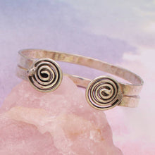 Load image into Gallery viewer, Textured Spiral Ends Cuff Bracelet