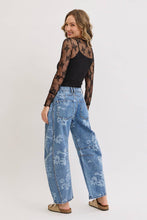 Load image into Gallery viewer, Floral Print Denim Barrel Jean