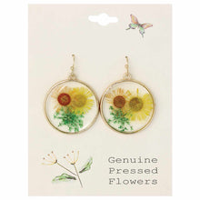 Load image into Gallery viewer, Yellow Dried Flower Gold Round Earrings