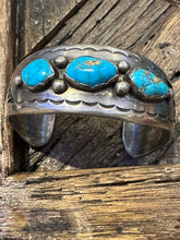 Load image into Gallery viewer, Vintage Turquoise Cuff