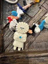 Load image into Gallery viewer, Vintage Zuni Fetish Necklace