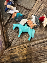 Load image into Gallery viewer, Vintage Zuni Fetish Necklace