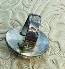 Load image into Gallery viewer, Vintage Onyx Ring