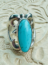 Load image into Gallery viewer, Vintage Turquoise Sandcast Ring