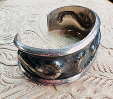 Load image into Gallery viewer, Vintage Sterling Cuff