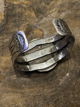 Load image into Gallery viewer, Vintage Navajo Turquoise Cuff