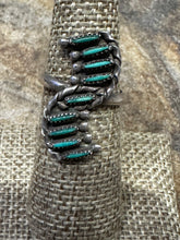 Load image into Gallery viewer, Vintage Zuni needlepoint turquoise ring