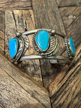 Load image into Gallery viewer, Vintage Turquoise Cuff