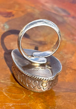 Load image into Gallery viewer, Vintage Turquoise Statement Ring
