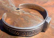 Load image into Gallery viewer, Sterling Silver Cuff with Geometric Design w Serpentine Stone