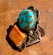 Load image into Gallery viewer, Vintage Sterling Silver Turquoise & Spiny Oyster Ring