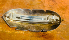 Load image into Gallery viewer, Vintage Silver-Tone Feather Barrette