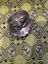 Load image into Gallery viewer, Vintage Zuni Needlepoint Ring