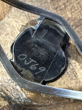 Load image into Gallery viewer, Vintage Malachite & Mother of Pearl Cuff