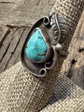 Load image into Gallery viewer, Vintage Turquoise Leaf Ring