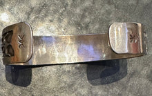 Load image into Gallery viewer, Vintage Story Teller Cuff