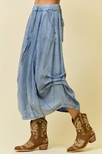 Load image into Gallery viewer, Denim Side Tuck Midi Skirt