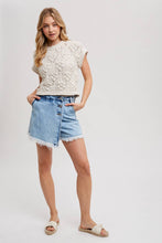 Load image into Gallery viewer, Short Sleeve Knit Sweater