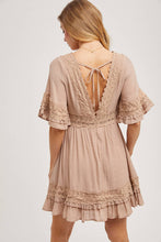 Load image into Gallery viewer, Lace Midi Dress