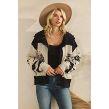 Load image into Gallery viewer, Horse Print Sweater