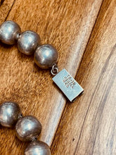 Load image into Gallery viewer, Vintage Sterling Mexico Pearl Necklace-21"