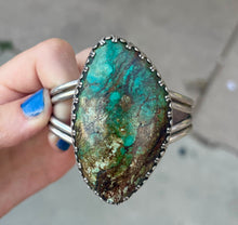 Load image into Gallery viewer, Vintage Turquoise Cuff