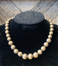 Load image into Gallery viewer, Vintage Navajo Pearl Necklace-14"