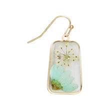 Load image into Gallery viewer, Vintage Mint Dried Flower Earrings
