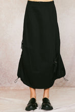 Load image into Gallery viewer, Gio's Poplin Cargo Skirt
