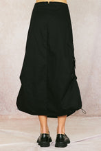 Load image into Gallery viewer, Gio's Poplin Cargo Skirt
