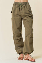 Load image into Gallery viewer, High Waist Cargo Pant
