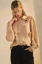 Load image into Gallery viewer, Textured Blouse

