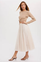 Load image into Gallery viewer, Tulle Midi Skirt
