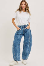 Load image into Gallery viewer, Floral Print Denim Barrel Jean
