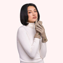 Load image into Gallery viewer, Emma Gloves in Cream
