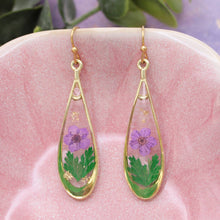 Load image into Gallery viewer, Purple Flower Gold Teardrop Dried Flower Earrings
