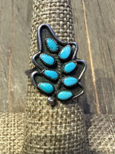 Load image into Gallery viewer, Vintage Leaf Turquoise Ring
