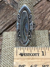 Load image into Gallery viewer, Vintage Sterling Abalone Ring

