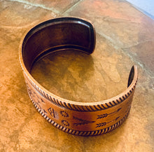 Load image into Gallery viewer, Southwestern Copper Cuff
