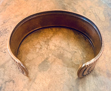 Load image into Gallery viewer, Southwestern Copper Cuff
