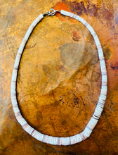 Load image into Gallery viewer, Vintage Heishi Shell Chocker
