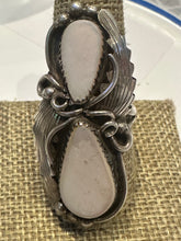 Load image into Gallery viewer, Vintage Mother of Pearl Ring
