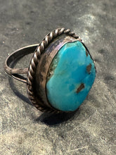 Load image into Gallery viewer, Vintage Turquoise Ring
