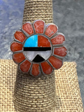 Load image into Gallery viewer, Vintage Zuni Sunface Ring
