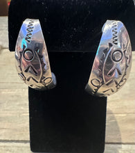 Load image into Gallery viewer, Vintage  Navajo Sterling Earrings
