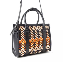 Load image into Gallery viewer, Myra Nuevas Vistas Crossbody
