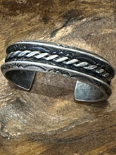 Load image into Gallery viewer, Vintage Zuni Sterling Twisted Wire Rope Cuff
