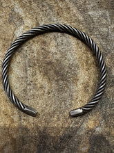 Load image into Gallery viewer, Vintage Flexible Sterling Twisted Rope Cuff
